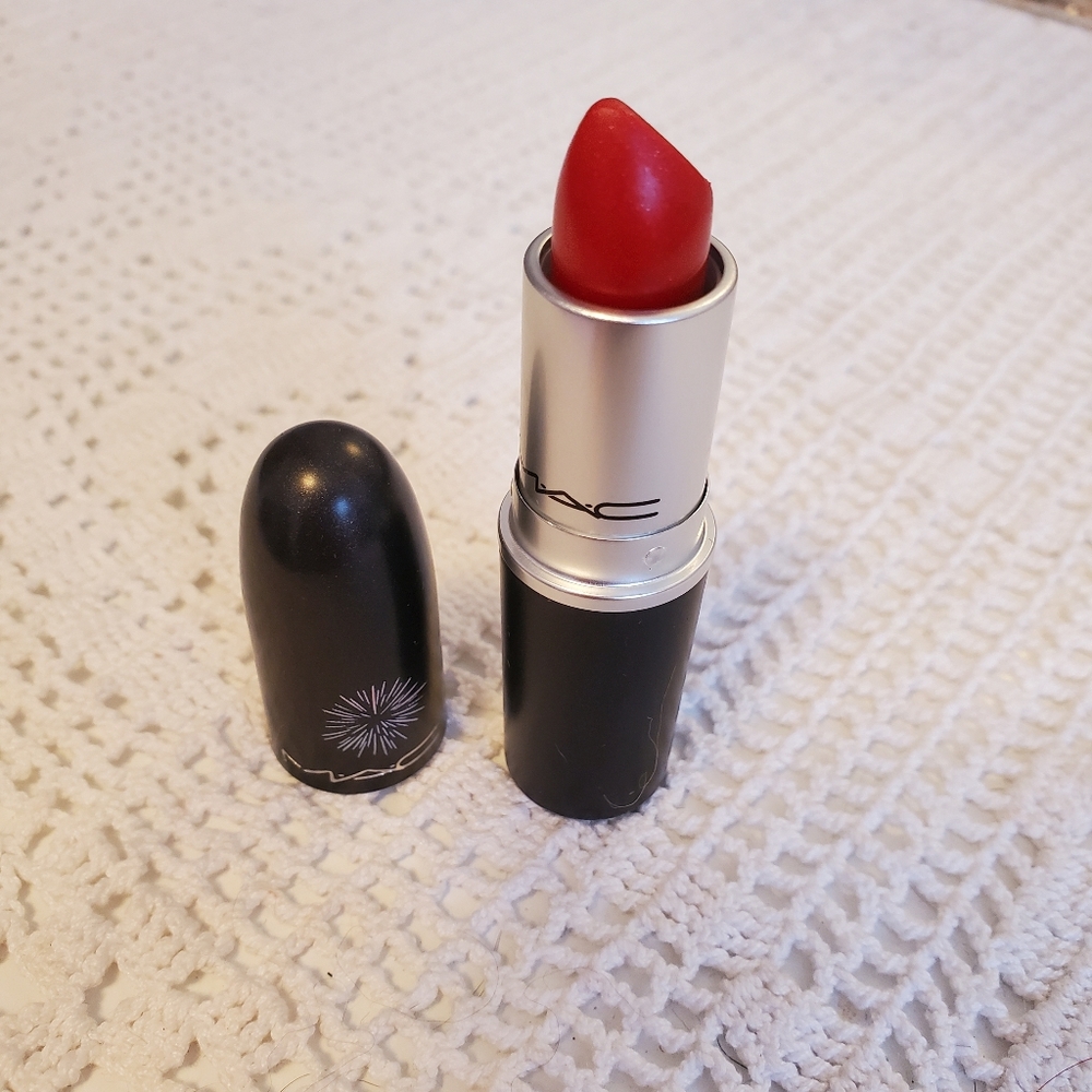 Mac lipstick 💄cockney